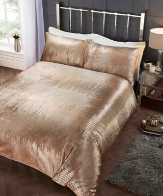 Rapport Home Tiffany Polycotton Duvet Set With Pillowcase from B&Q