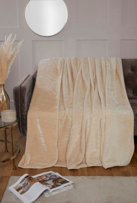 Rapport Home Dyed Mink Faux Fur Polyester Soft Cosy Plain Throw (150X200) Cream from B&Q