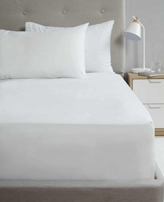 Homespace Direct Ltd Flat Sheet 180Tc Percale White Single Sheet Suitable For Deep Mattresses from B&Q