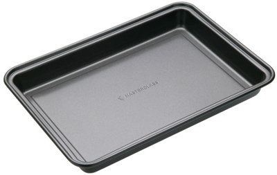 Masterclass Non-Stick 27Cm X 20Cm X 3Cm Brownie Pan from B&Q