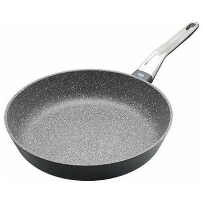 Masterclass Cast Aluminium 28Cm Fry Pan from B&Q