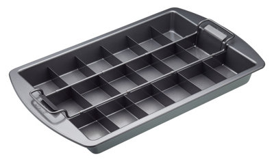 Chicago Metallic Unisex Dark Grey Non-Stick Three Piece Brownie Pan Set - 23X33x4cm In | Size: 23 X 33 X 4 Cm - Image 6