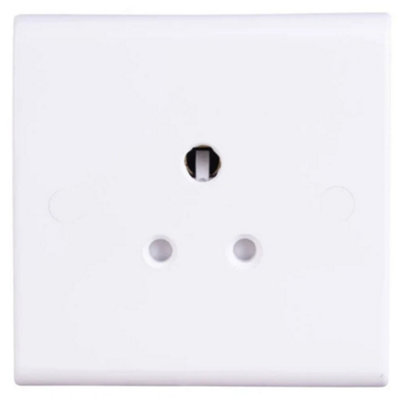 Deta S1331 Slimline Round Pin Unswitched Socket 5 Amp from B&Q