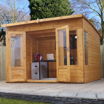 Shop summerhouses.