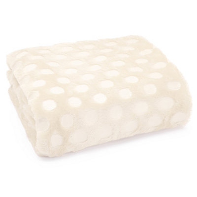 Velosso Cosy Lounge Plush Popcorn Effect Faux Fur Throw BlanketHeat SetSoft TextureDurable FabricSize 127Cmx150CmCream from B&Q