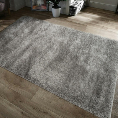 Home Republic Majestic Shaggy RugSilver from B&Q