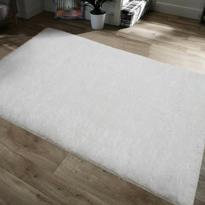 Home Republic Majestic Shaggy RugWhite from B&Q