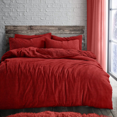Velosso Teddy Fleece Duvet Cover & Pillowcase SetButton EnclosureMachine Washable Bedroom EssentialsRed from B&Q