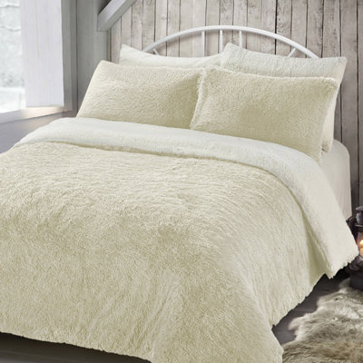Velosso Shaggy Teddy Duvet Cover & Pillowcase SetCosy Bedding For Warm Bedroom EssentialsSoft TextureMachine WashableCream from B&Q