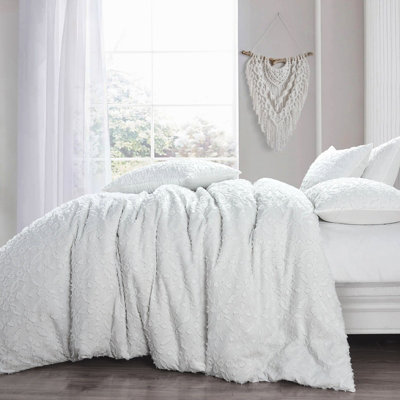 Intimates Chic Tufted Duvet Cover & Pillowcase Set Luxury Bed Linen With Button Enclosure Machine Washable & Wrinkle-ResistantWhite from B&Q