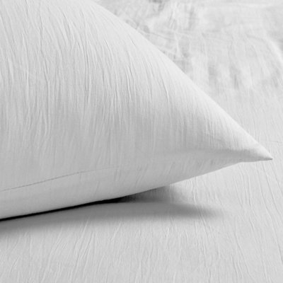 Velosso Minimalist Microfibre Duvet Cover & Pillowcase SetBreathable FabricMachine WashableWrinkle-ResistantWhite from B&Q