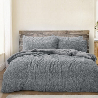 Velosso Teddy Fleece Duvet Cover & Pillowcase SetLuxurious Look & Warm BeddingMachine Washable Bedroom DecorCharcoal from B&Q