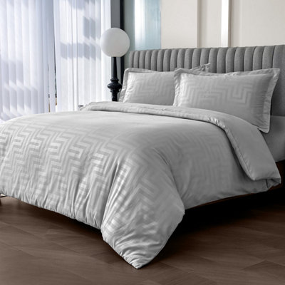 B&Q -  Luxury Duvet Cover And Pillowcase SetChic Bedroom DecorElegant Style With Button EnclosureMachine WashableGrey