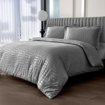 B&Q -  Luxury Duvet Cover And Pillowcase SetChic Bedroom DecorElegant Style With Button EnclosureMachine WashableCharcoal