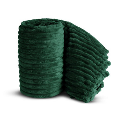 Velosso Elegant Thermal Plush Ribbed Throw Blanket In Modern Style For SofaBed Emerald