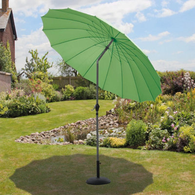B&Q -  Shanghai 2.7M Green Oriental Garden Parasol With Tilt & Crank
