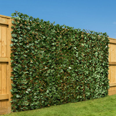 Expandable Artificial Trellis Ivy Leaf Garden Privacy Screening 1M X 2M Christow from B&Q