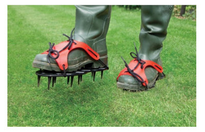 Garland Garden Super Tough Lawn Aerate Spike ShoesLawn Penetration Tool from B&Q
