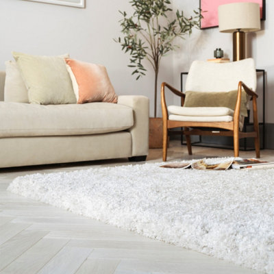 White Luxurious Modern Plain Shaggy Easy To Clean Rug For Living RoomBedroom160Cm X 230Cm from B&Q