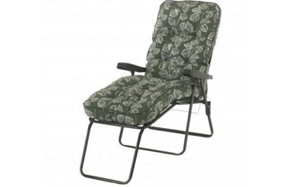 Glendale Garden & Leisure Glendale Deluxe Lounger Aspen Leaf from B&Q