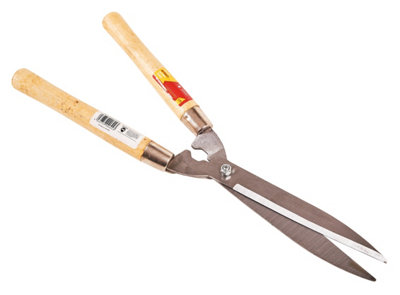 Amtech U0700 Garden Shears Wooden Handle For HedgesShrubsAnd Grass from B&Q