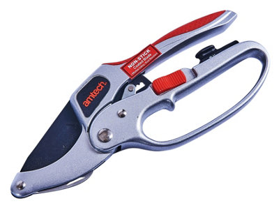 Amtech Ratchet Pruner Shears 4 In 1 Secateurs Hedge Garden Pruning Non Stick U0485 from B&Q