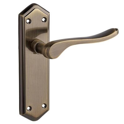 Bewdley Lever Latch Door HandleAntique BrassPairDesigner Levers from B&Q