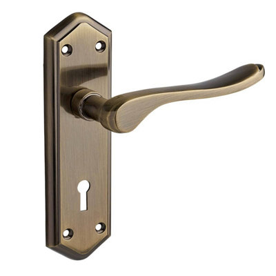 Bewdley Lever Lock Door HandleAntique BrassInternal/externalPairDesigner Levers from B&Q