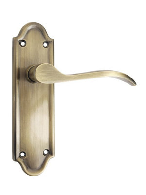 Kennington Lever Latch Door HandleAntique BrassPairDesigner Levers from B&Q