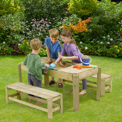 b&q outdoor toys