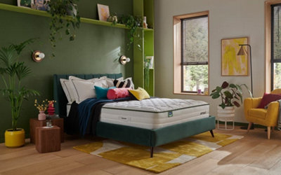 Silentnight Eco Comfort Airmesh 1600 Pocket Mattress Double from B&Q