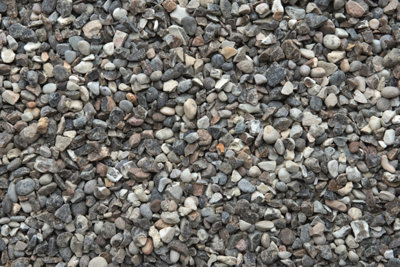 Bowland Stone Bulk Bag 14-20mm Moonstone Decorative Garden Chippings from B&Q