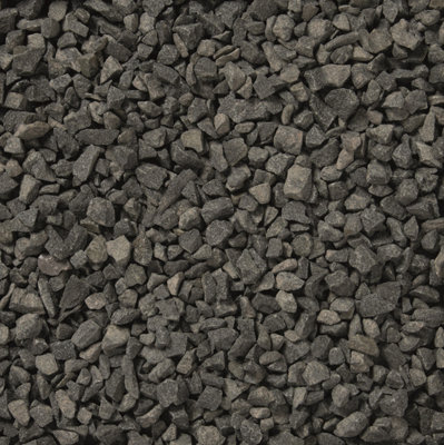 Bulk Bag 20mm Smoky Black Decorative Garden Chippings from B&Q