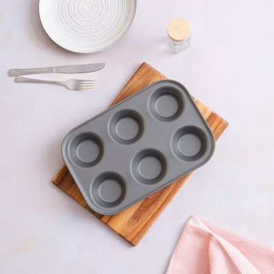 B&Q -  Essentials 6 Cup Muffin Tin