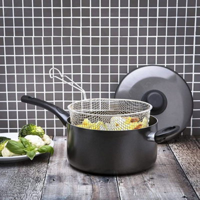 SuperGift.com Prima 20Cm Chip Pan With Lid & Wire Basket from B&Q