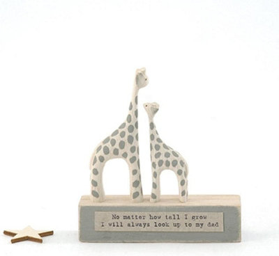 East Of India Mini Wooden Giraffe Keepsake Look Up To My Dad Wooden Scene Gift from B&Q