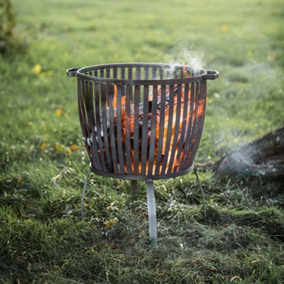 B&Q -  Fire Pit: Barrington 62Cm Fire PitRaw Metal