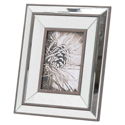 Hill Interiors Tristan Mirrored Wood Photo Frame 5X7 from B&Q