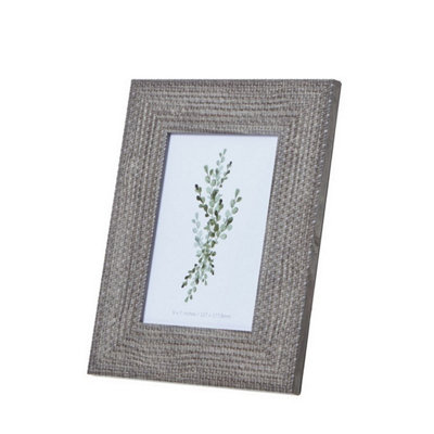 Hill Interiors Woven Photo Frame 5 X 7WoodL1 X W21 X H26 CmGrey from B&Q
