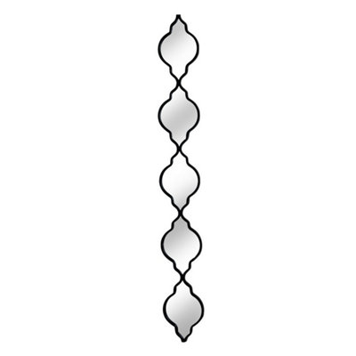 Hill Interiors Quarterfoil Decorative Hanging MirrorMetalL1 X W16 X H132 CmBlack from B&Q