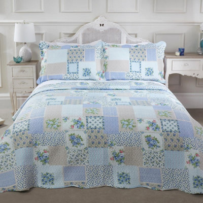 B&Q -  Cotswold Pathwork Bedspread Throwover