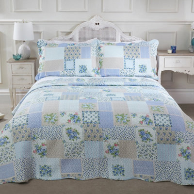 B&Q -  Cotswold Pathwork Bedspread Throwover