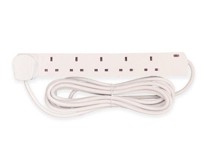 Dencon 9468Asbg Extension Lead 6 Gang 13 Amp 5M 9468Asbg Dcn1720 from B&Q