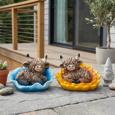  - Duo Highland Cow Flower Bed Ornament