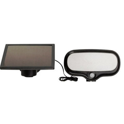 Smart GardenSolar Pir Sensor Flood Light 500L from B&Q