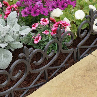 B&Q - 4 X  Scroll Decorative Fence Path Border Lawn Plant Beds Edging