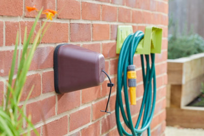 Smart Garden Chrome Anti-Freeze Tap Cover - Image 4