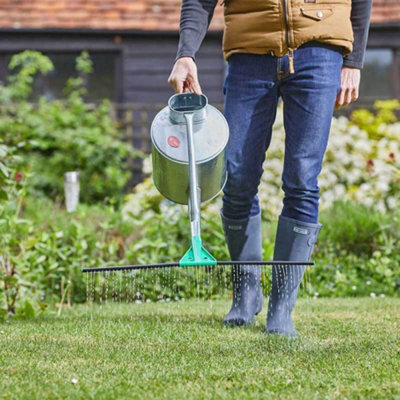 B&Q -  Feed & Weed Watering Can Sprinkler Bar