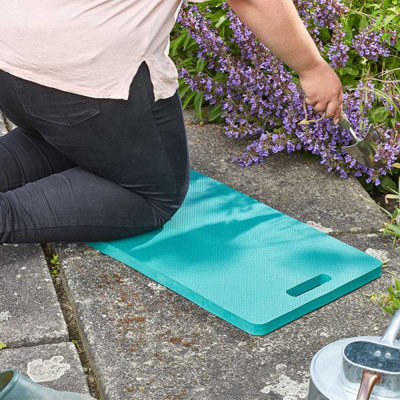 Smart GardenUseful Jumbo Kneeler Cushion from B&Q