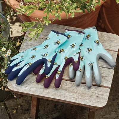 3X Briers All Rounder Seasons Bee Multi Grip Gardening Utility Gloves Medium 8 from B&Q